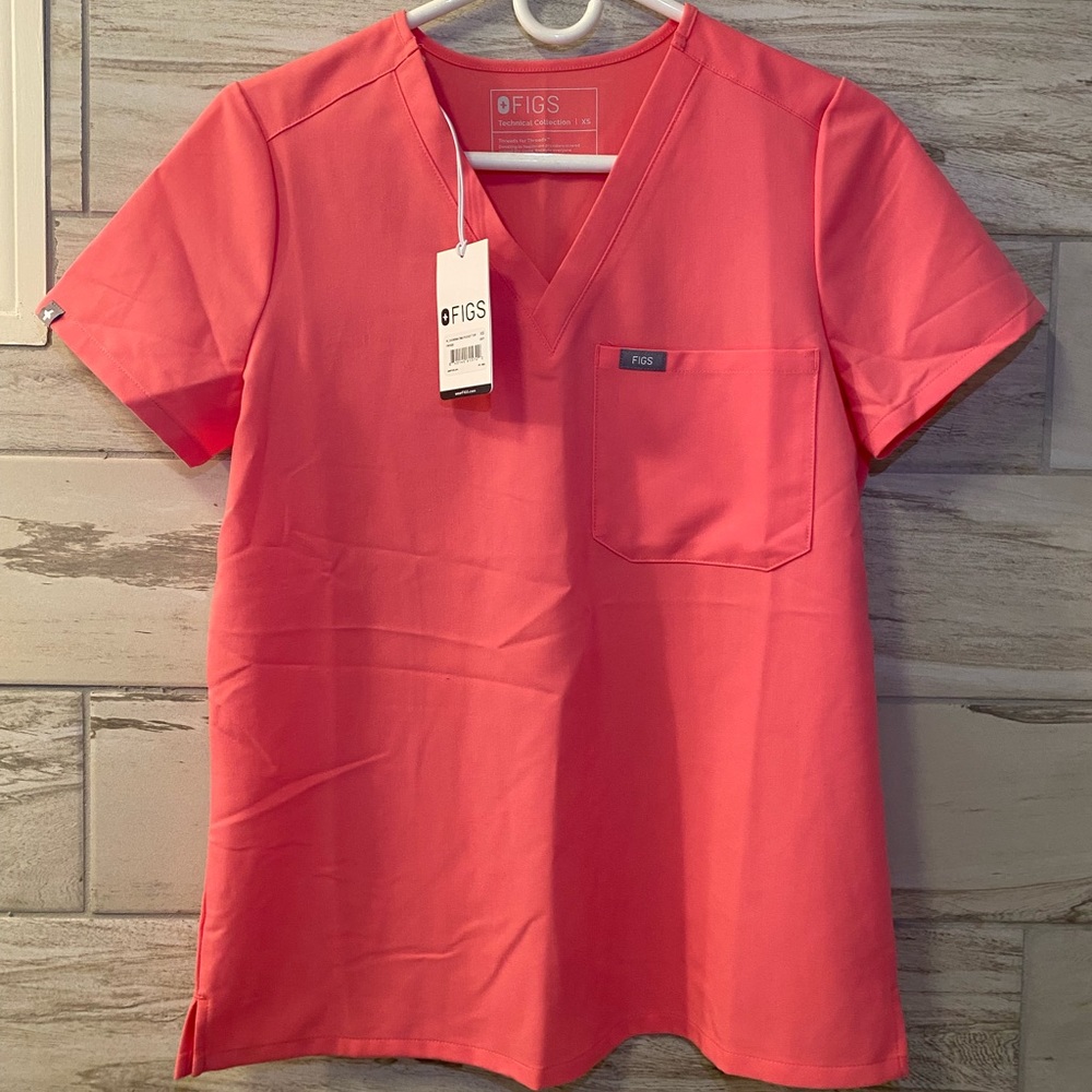 Limited Edition - FIGS - Woman’s XS - Neon Pink - 1 pkt scrub top